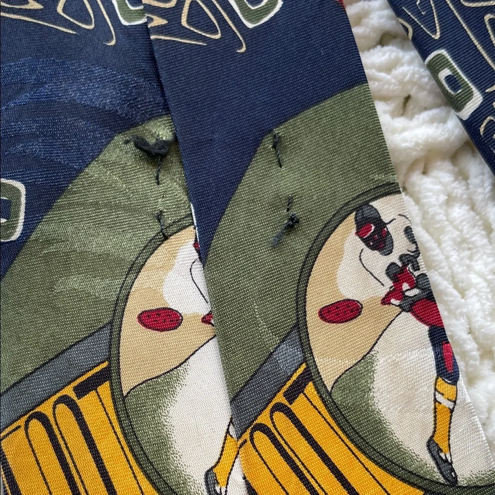Vintage Men's Football Themed Wide Tie - Blue and Red